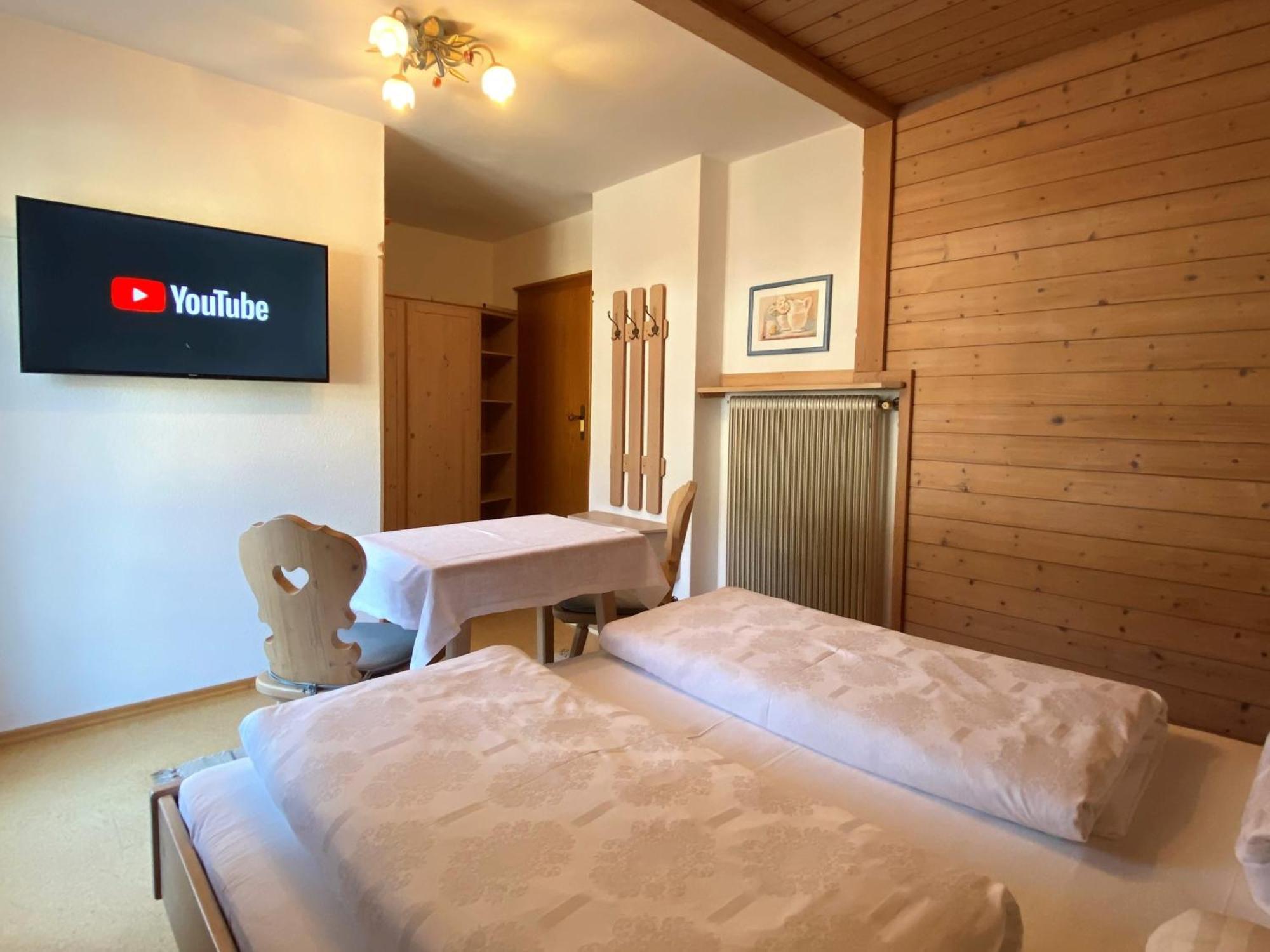 Landhaus Rohrmoser Цел ам Цилер Стая снимка